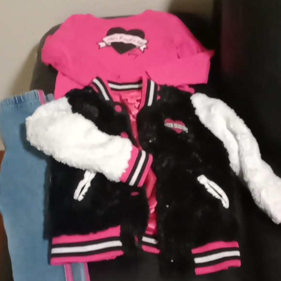 Betsy Johnson Girls 3 piece outfit - Picture 4 of 5